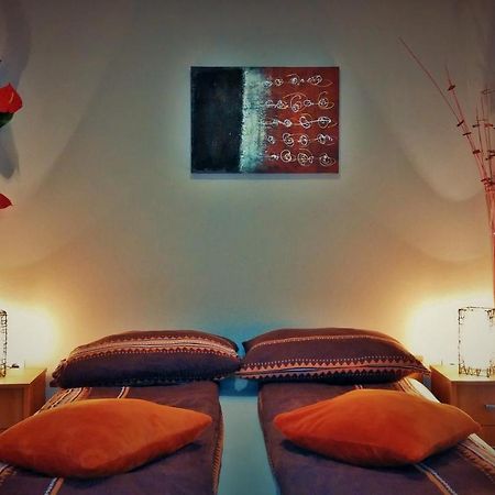 B&B Bazeni SJJ Exteriör bild
